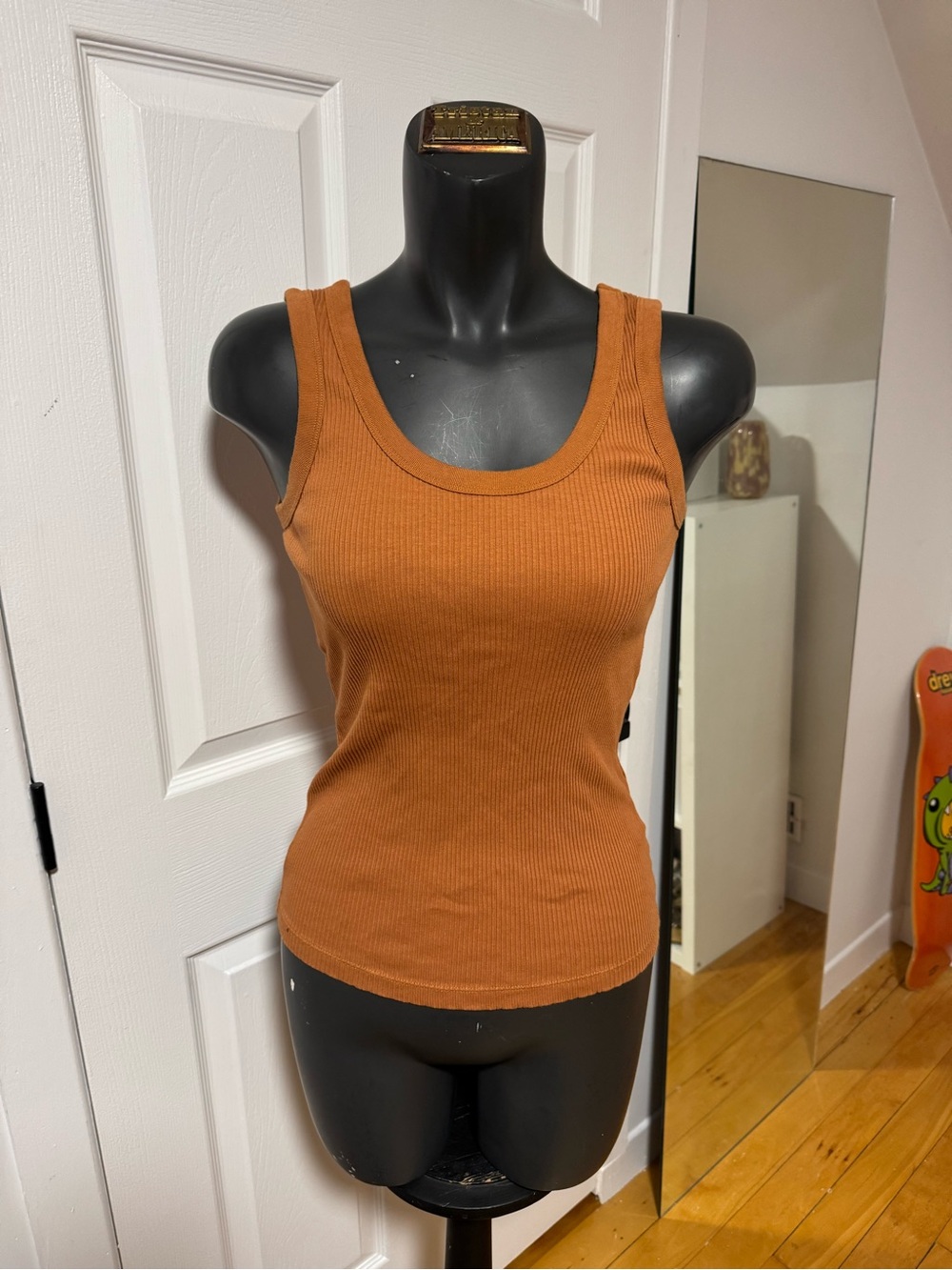 uniqlo tank top